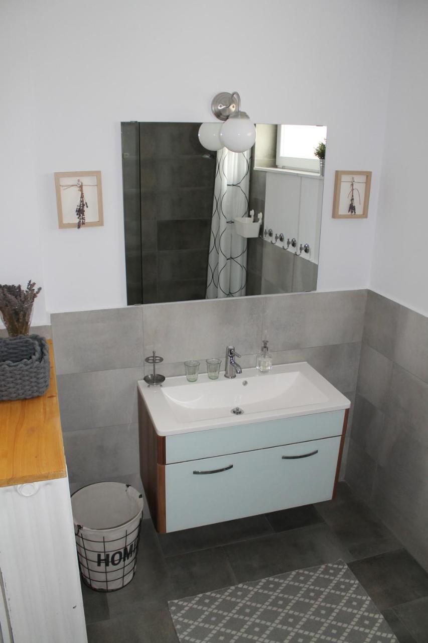 דירות טיהאני Apartman Nikol מראה חיצוני תמונה